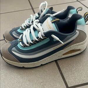 Skechers Blue and Teal Athletic Shoes